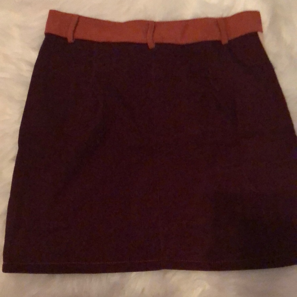 Skirt - Picture 2 of 5